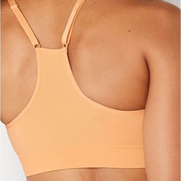 Victoria’s Secret PINK
SEAMLESS LIGHTLY LINED SPORTS BRA size XXL light … - Picture 2 of 3